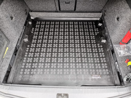 Skoda Octavia (III) 2013-2020 Csomagtértálca gumiból